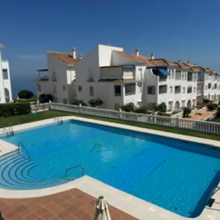 Fuentes De A1 1e Menyber - With Pool View