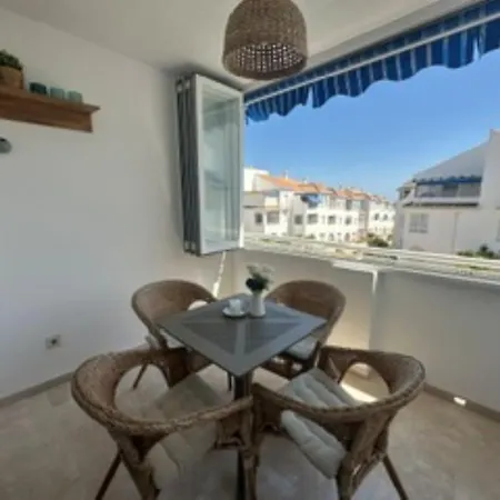 Fuentes De A1 1e Menyber - With Pool View 네르하