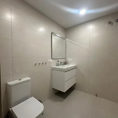 Fuentes De A1 1e Menyber - With Pool View 아파트 네르하